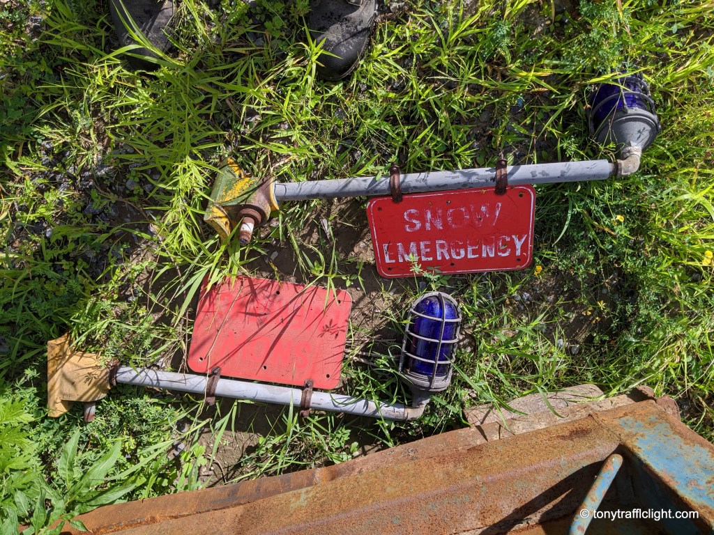 Snow Emergency Light Utica NY