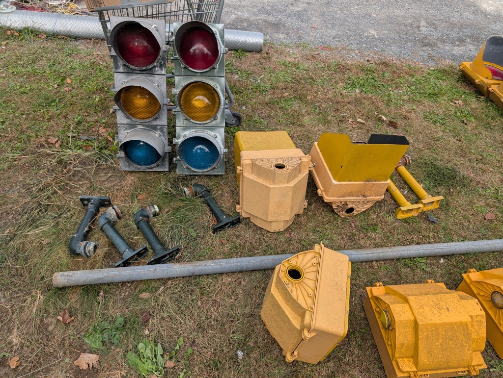 Econolite Traffic Signal